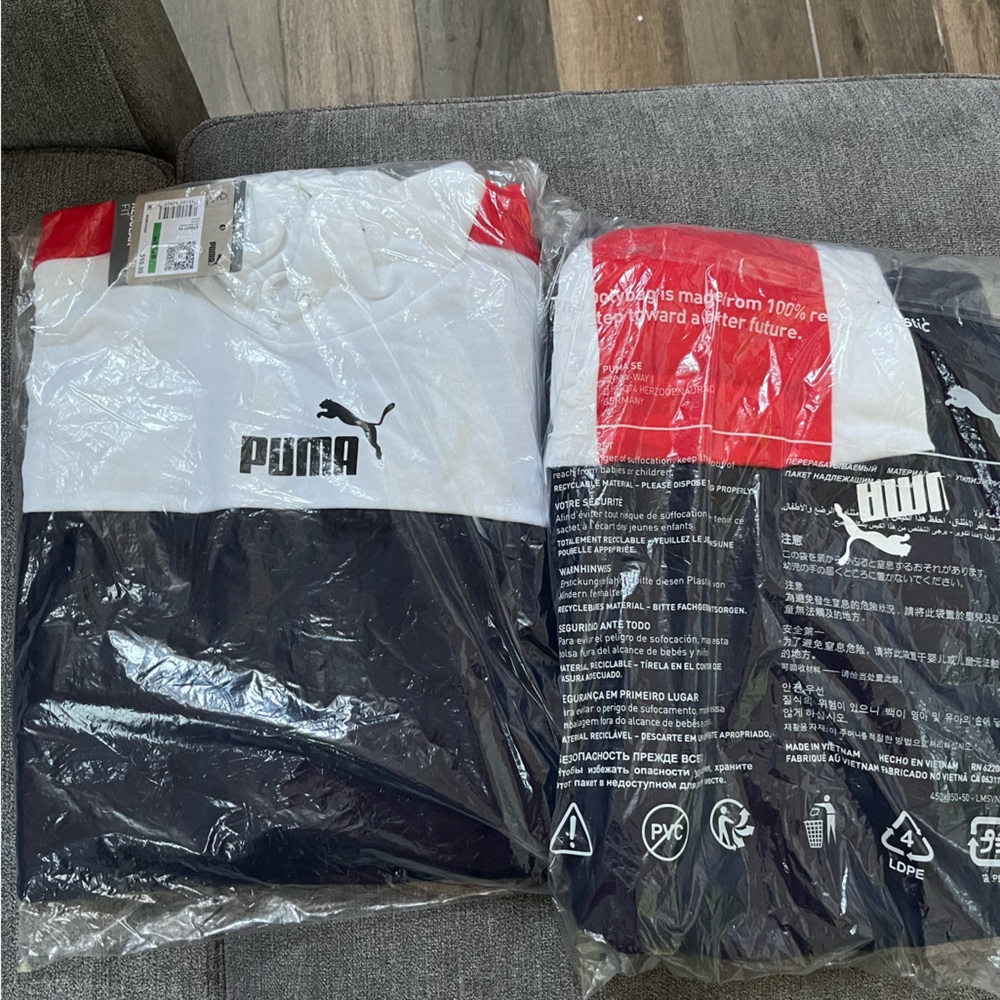 Brand new Puma Sweatsuit (Large top and bottom)